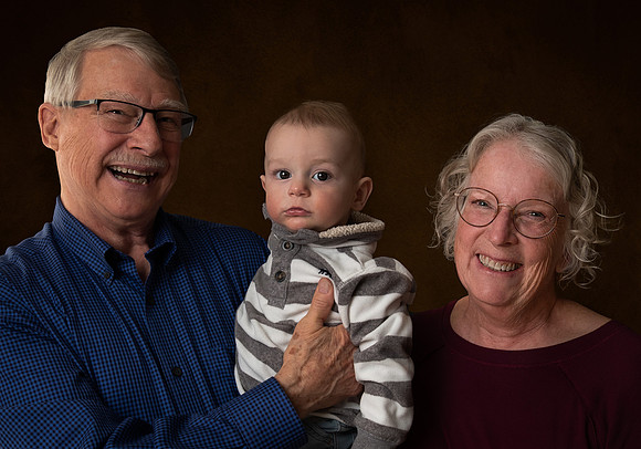 dwf-grandparents-baby